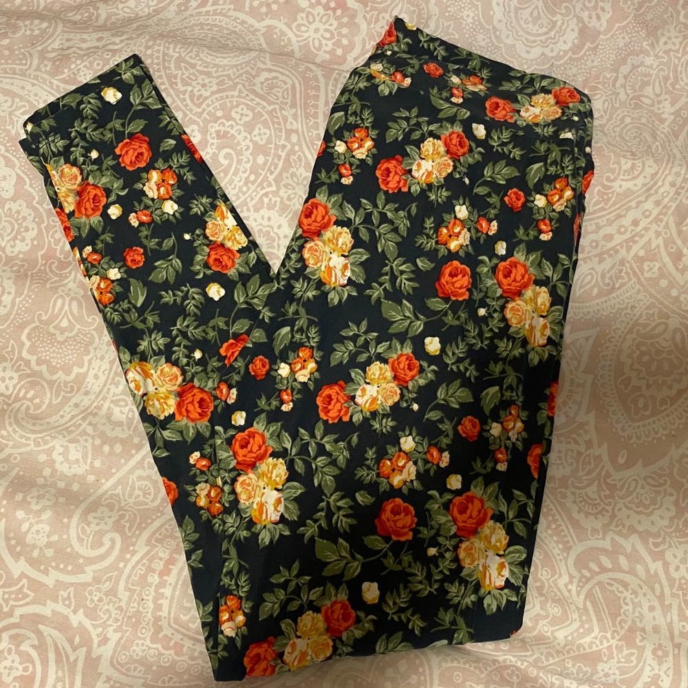 New LuLaRoe Leggings Tall Curvey Floral Print